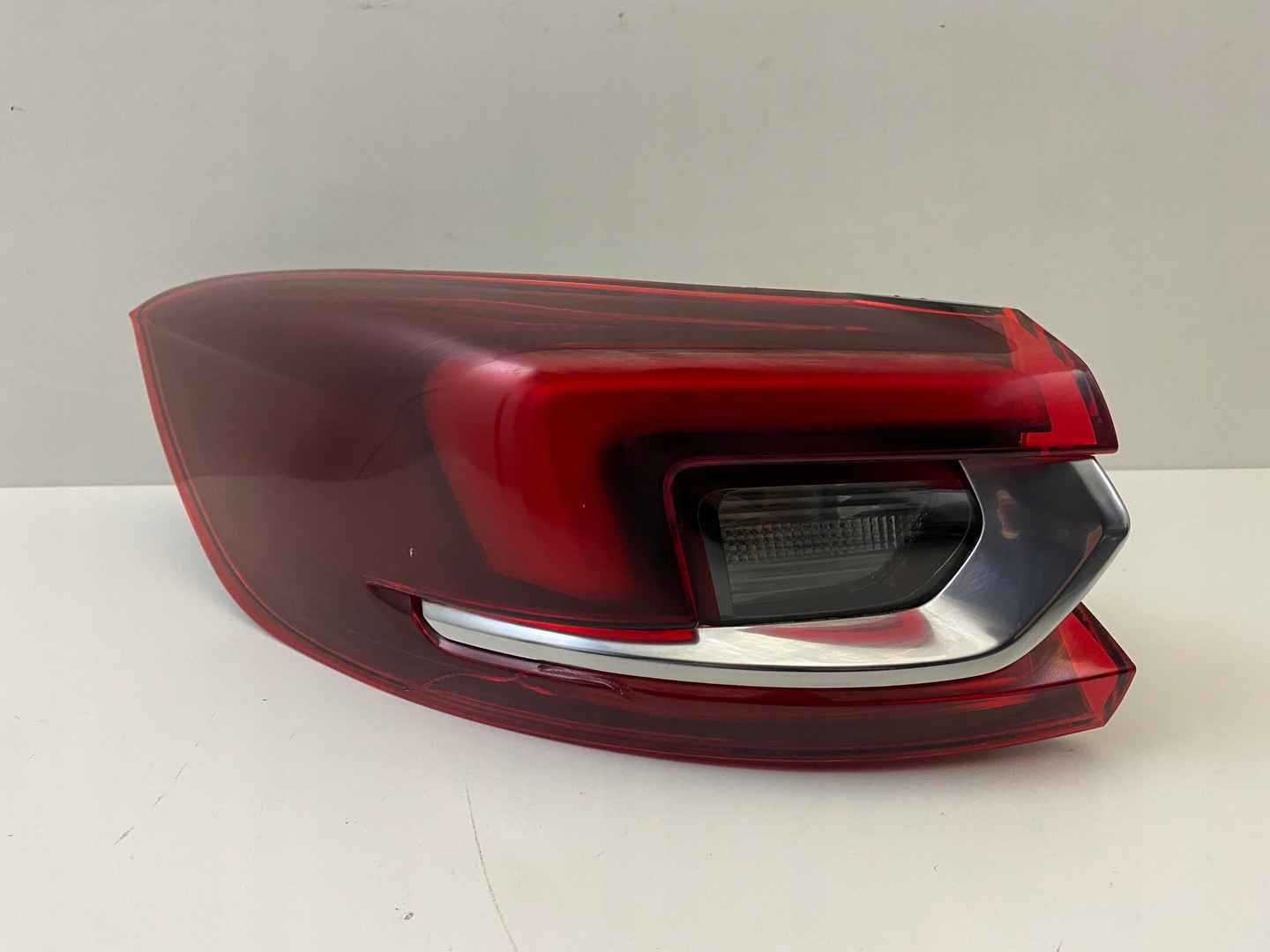 MARELLI 714020590703-STOP LAMBASI DIS SOL SW INSIGNIA B 17 > 39099122/-5489